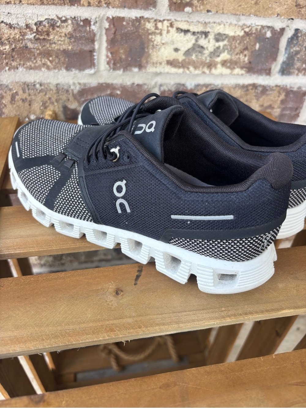 On Cloud 5 Combo Black/Alloy Women’s Size 7 - Picture 9 of 11